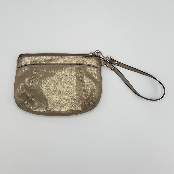 Coach Wristlet Metallic Leather Pleated Medium Clutch Silver/Pewter No F46484 - Picture 2 of 10